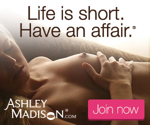 20130827094504300x250_AM_EN_adult_LIS_naked_couch_v1_PK_08222013