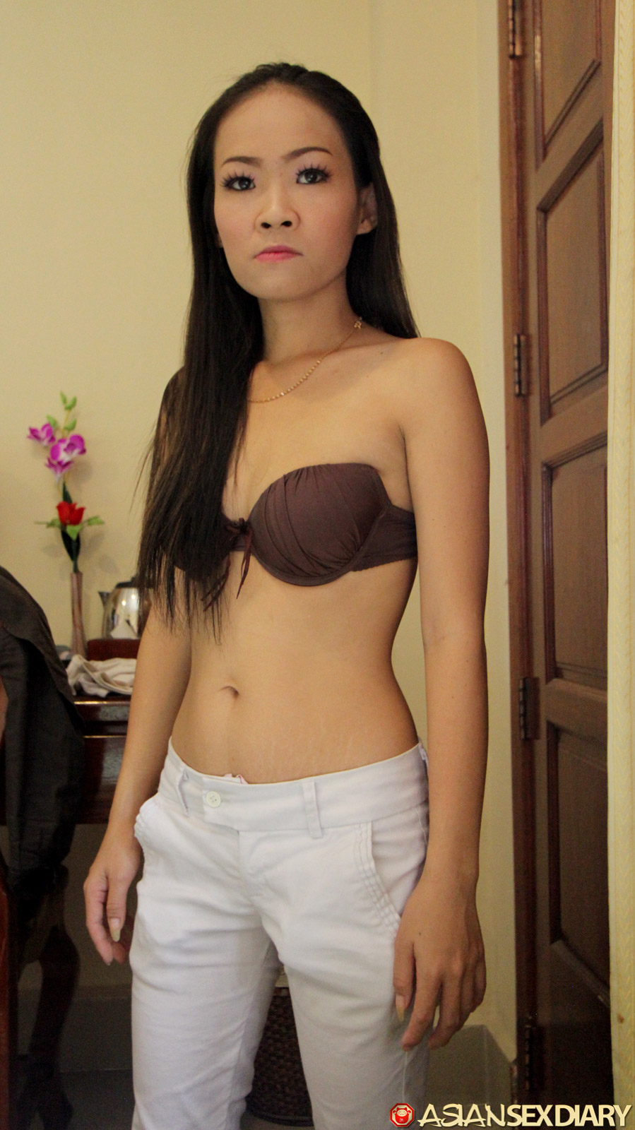 Vivi in little vietnam @viviforyou nude pics